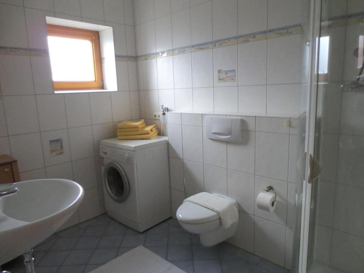 Holiday Flat With Idyllic Garden In Daun Esterno foto