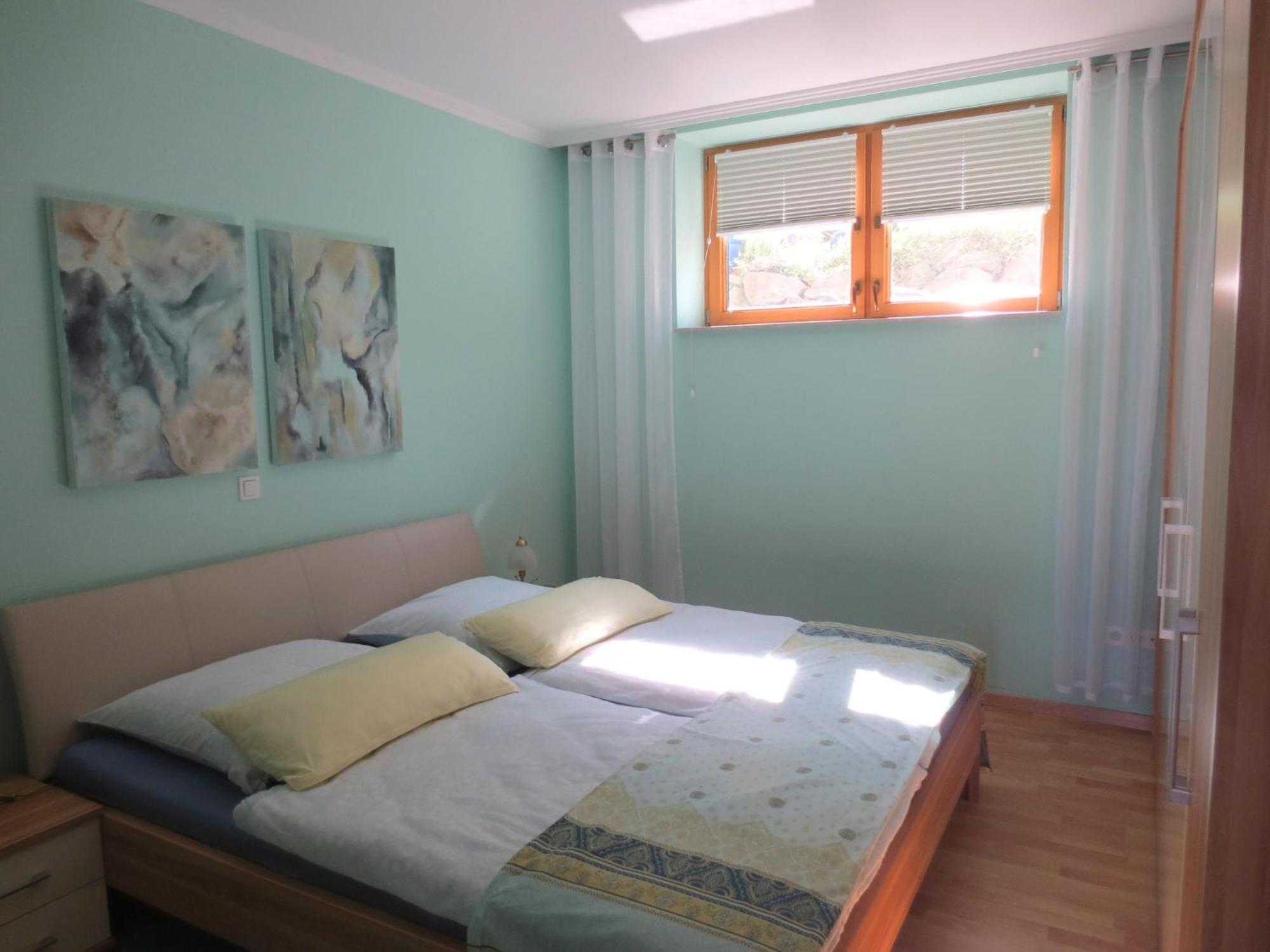 Holiday Flat With Idyllic Garden In Daun Esterno foto